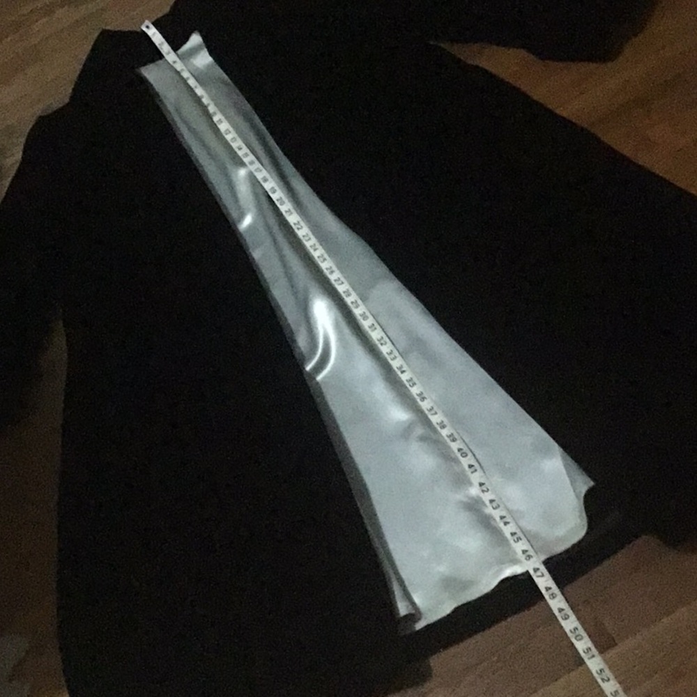 Vintage, Dramatic,Long Black Velvet Coat Medium/Large - Picture 10 of 10